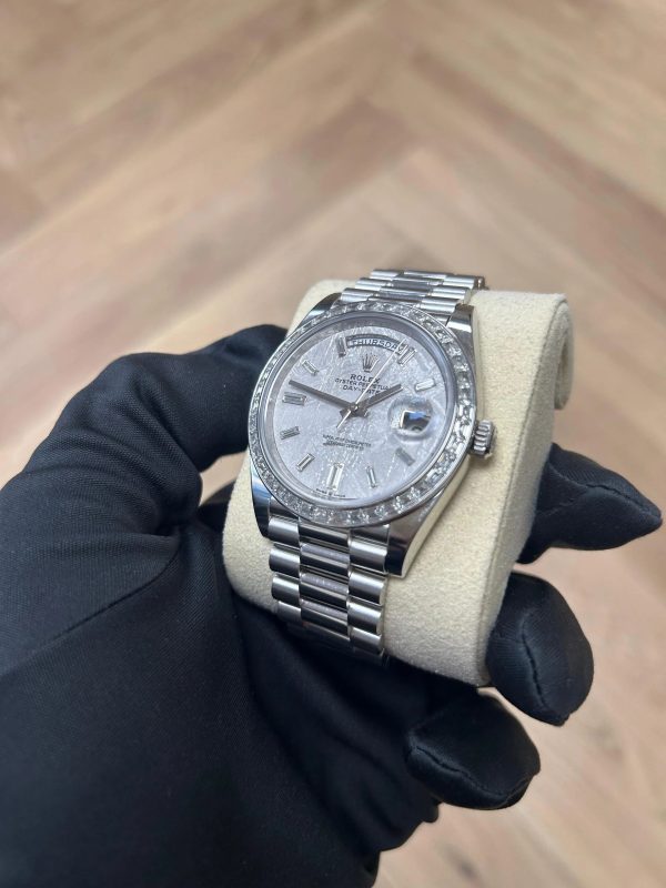 【Super Clone】RLX Day-Date 40mm 228396TBR-0027 Meteoriate Baguette Diamond Dial and Bezel Watch