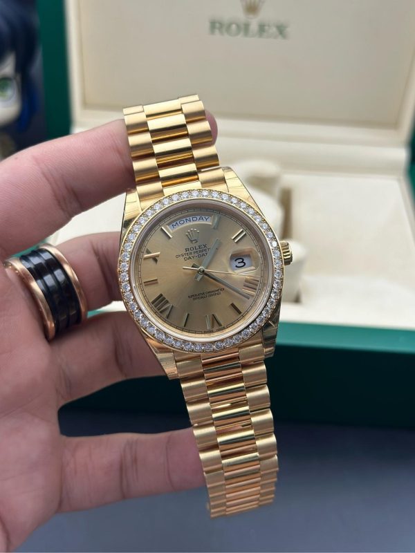 【Super Clone】RLX Day-Date 40mm Champagne Dial and Diamond Bezel Yellow Gold President Bracelet 228348RBR-0003