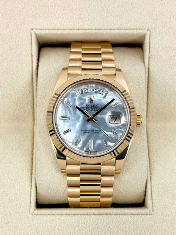 【Super Clone】RLX Day-Date 40mm Yellow Gold President Mother of Pearl Diamond Baguette Dial - 228238