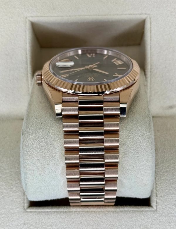 【Super Clone】RLX Day-Date "President" 40mm Everose Gold Chocolate Roman Dial - 228235