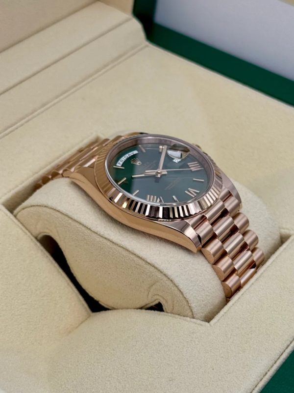 【Super Clone】RLX Day-Date "President" 40mm Everose Gold Olive Green Roman Dial - 228235