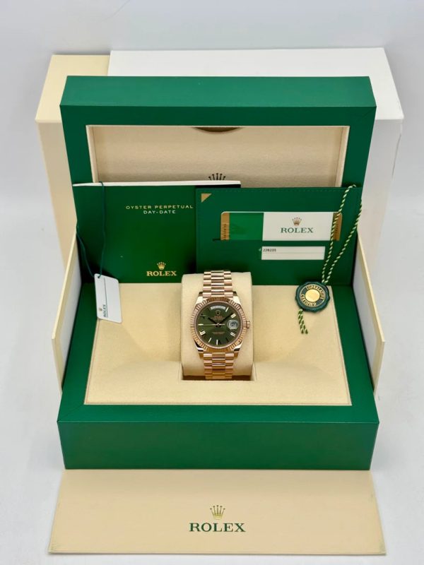 【Super Clone】RLX Day-Date "President" 40mm Everose Gold Olive Green Roman Dial - 228235
