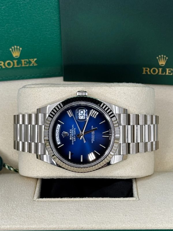 【Super Clone】RLX Day-Date "President" 40mm Platinum Blue Roman Ombre Dial - 228236