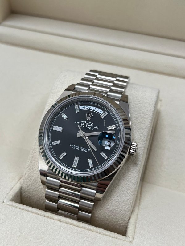 【Super Clone】RLX Day-Date "President" 40mm White Gold Black Diamond Baguette Dial - 228239