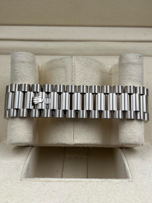 【Super Clone】RLX Day-Date "President" 40mm White Gold Blue Roman Dial - 228239