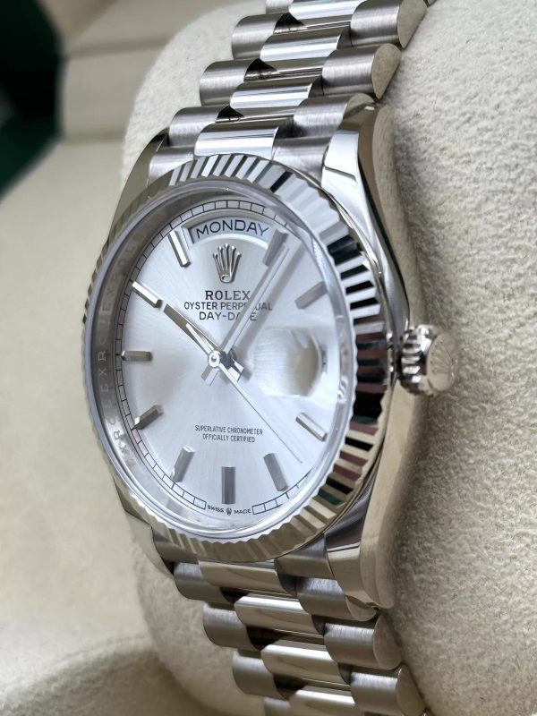 【Super Clone】RLX Day-Date "President" 40mm White Gold Silver Diamond Baguette Dial - 228239