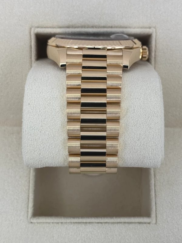 【Super Clone】RLX Day-Date "President" 40mm Yellow Gold Black Index Dial - 228238