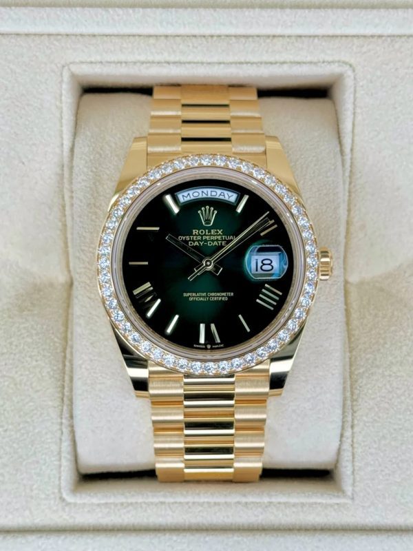 【Super Clone】RLX Day-Date "President" 40mm Yellow Gold Green Ombre Dial Diamond Bezel - 228348rbr