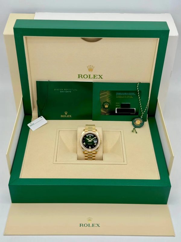 【Super Clone】RLX Day-Date "President" 40mm Yellow Gold Green Ombre Dial Diamond Bezel - 228348rbr