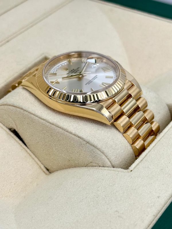 【Super Clone】RLX Day-Date "President" 40mm Yellow Gold Silver Roman Dial - 228238