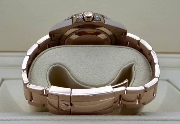 【Super Clone】RLX GMT-Master II 40mm 126755SARU