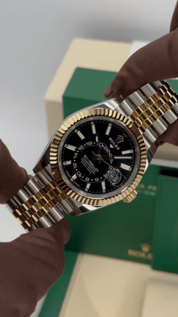 【Super Clone】RLX Sky-Dweller 42mm 336933-0003/0004 Two-Tone Yellow Gold Black Dial Jubilee