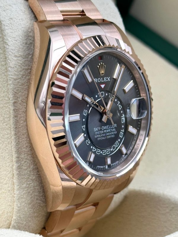 【Super Clone】RLX Sky-Dweller 42mm 336935-0004/0008 Rose Gold Rhodium Dial Oyster